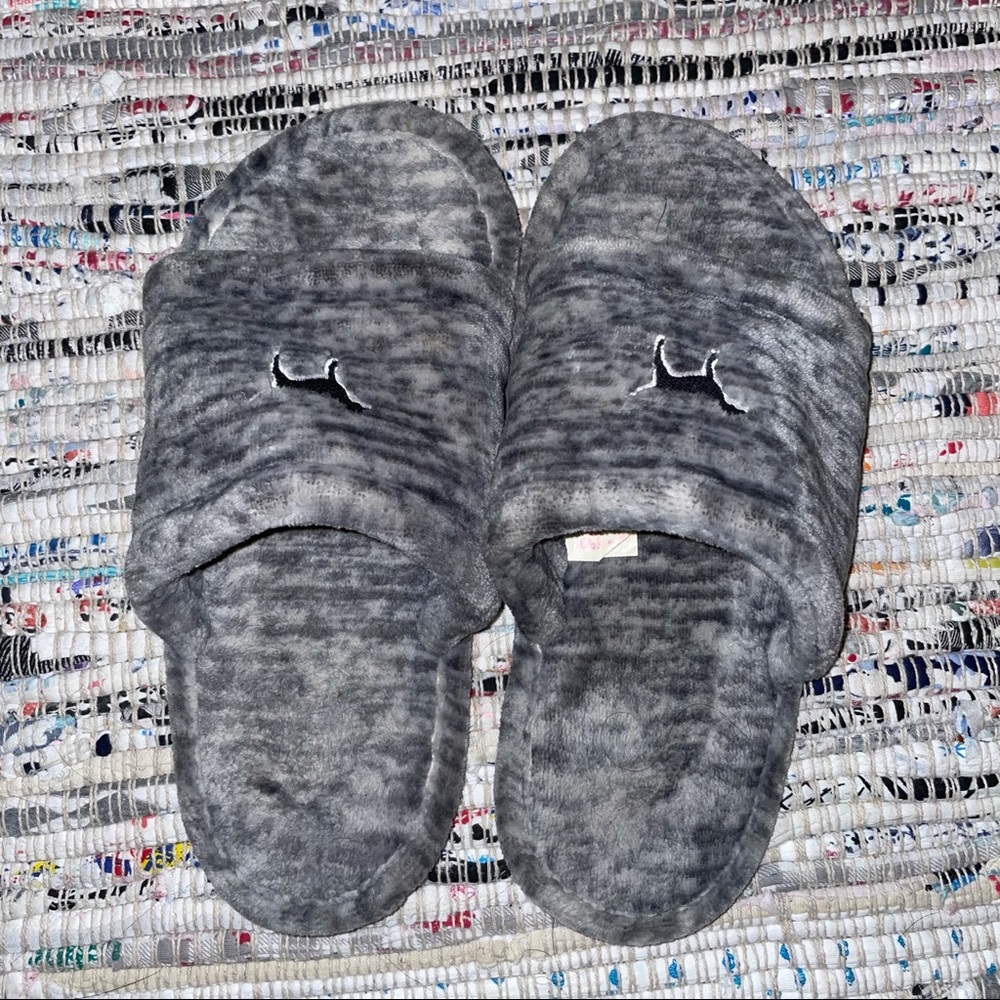 Small Victoria’s Secret Pink House Slippers